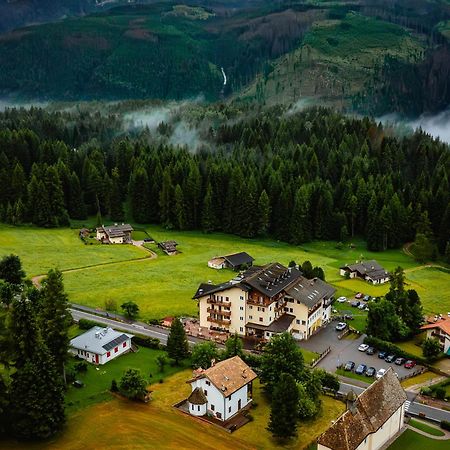 Hotel Bellamonte Predazzo Eksteriør bilde