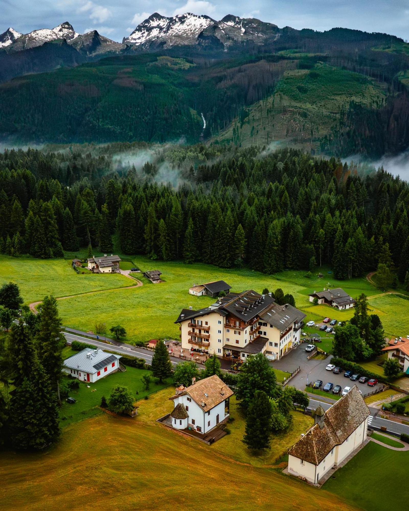 Hotel Bellamonte Predazzo Eksteriør bilde