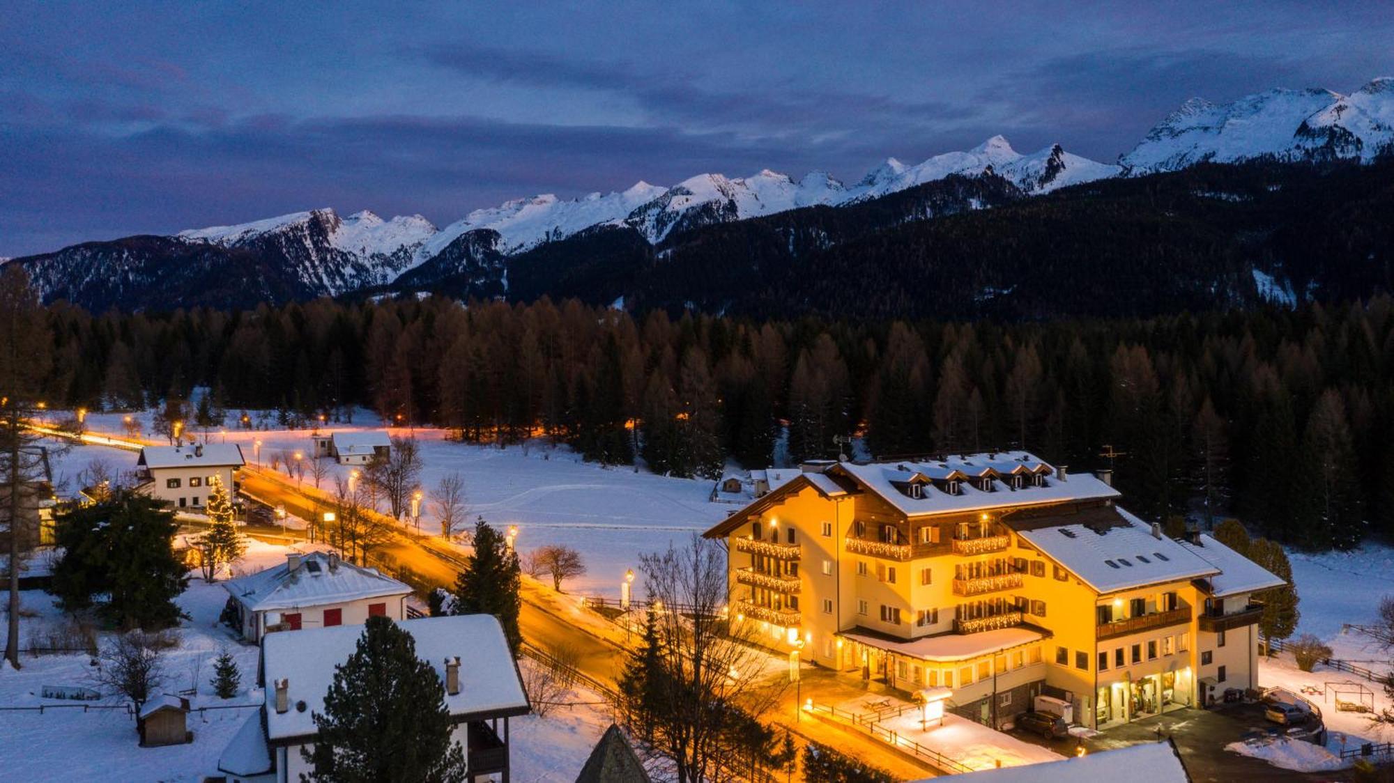 Hotel Bellamonte Predazzo Eksteriør bilde