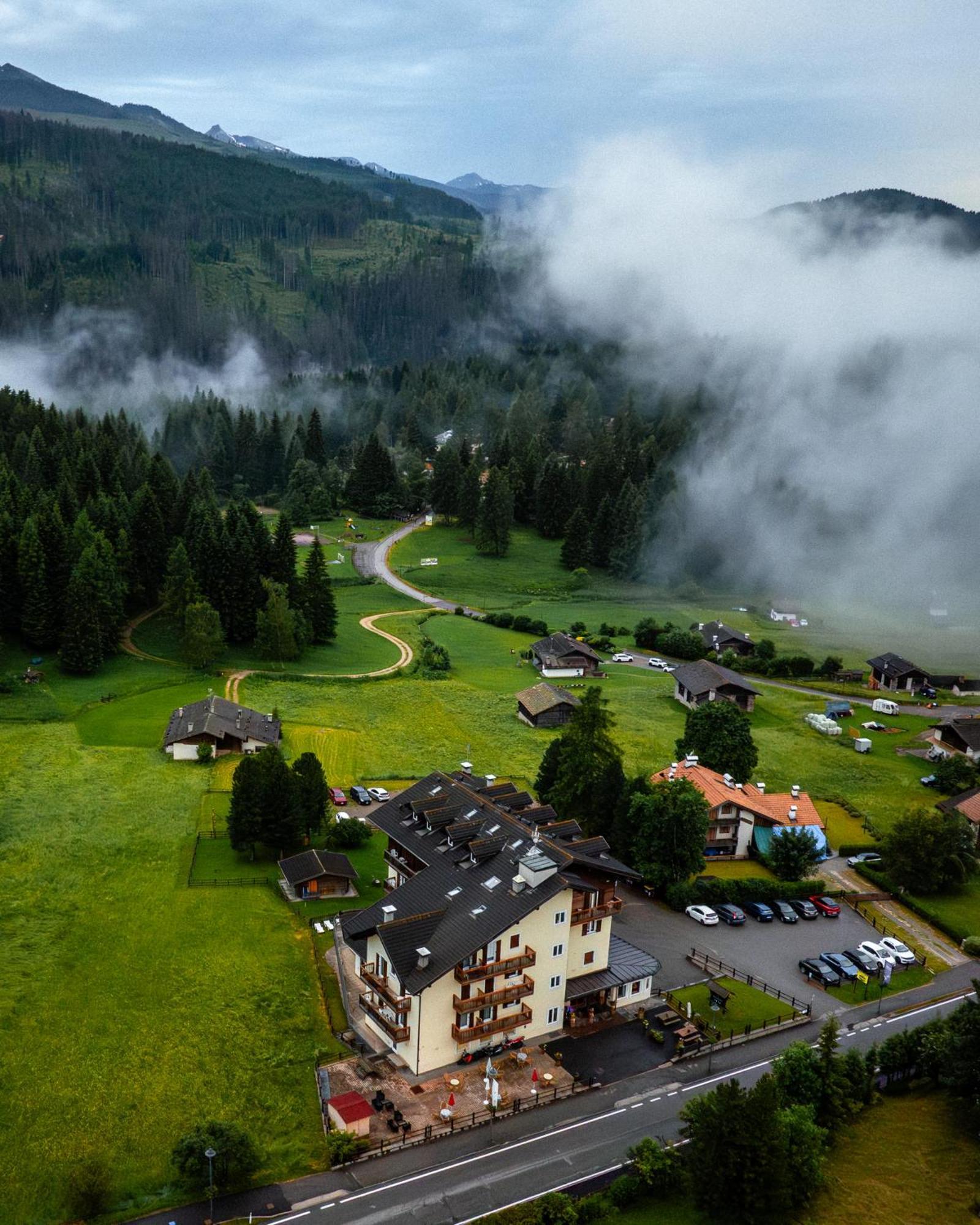 Hotel Bellamonte Predazzo Eksteriør bilde